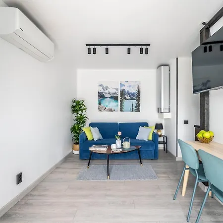 Family Garden House With Free Private Parking & Playground Riika Exterior photo