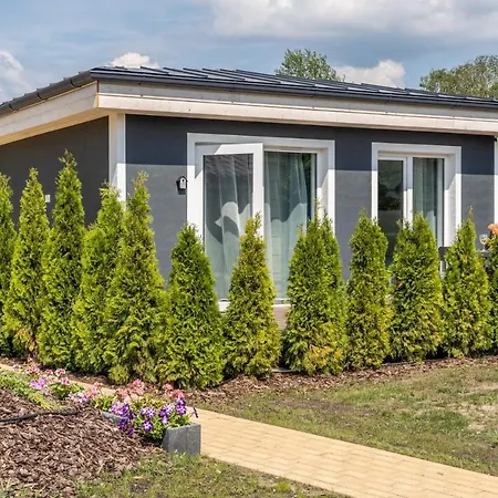 Family Garden House With Free Private Parking & Playground Riika Exterior photo