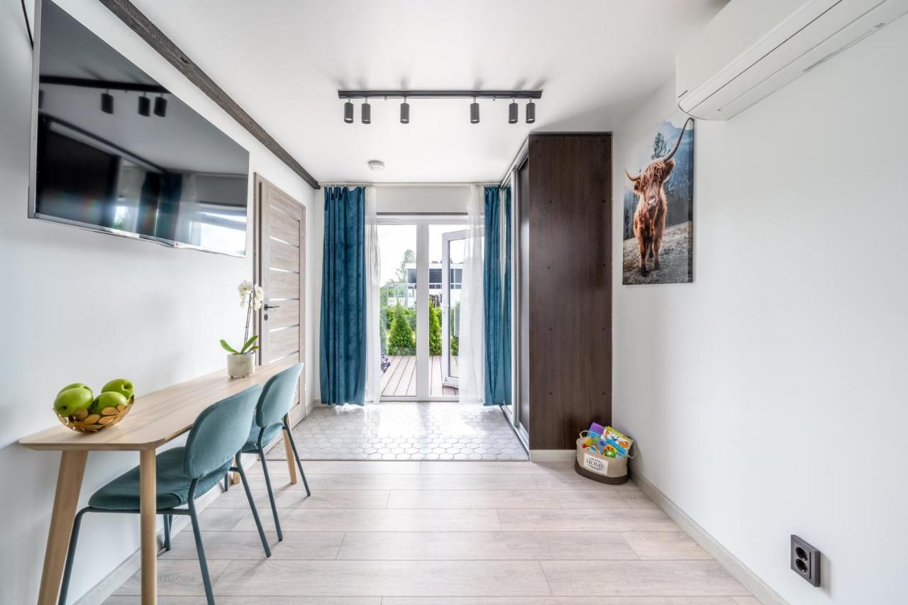 Family Garden House With Free Private Parking & Playground Loma-asunnot